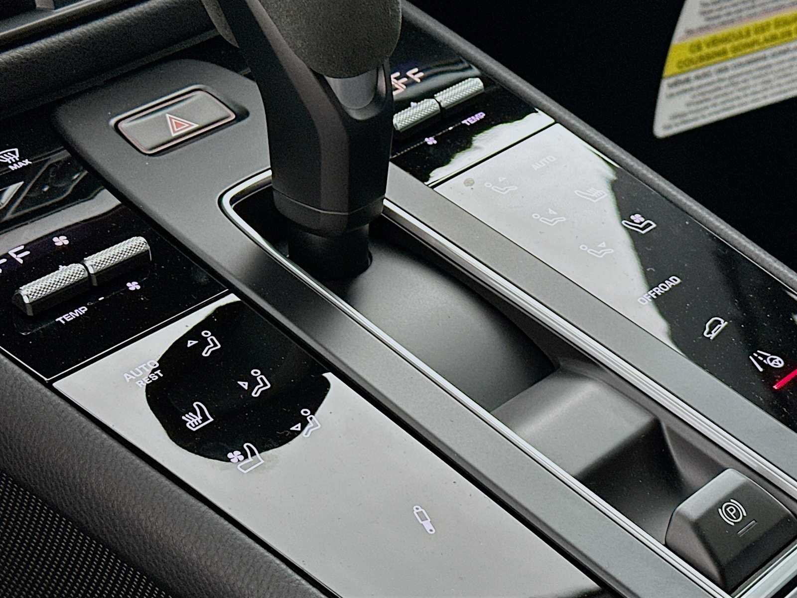 New 2026 Porsche Macan Turbo AWD/4WD image 21