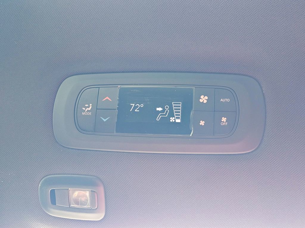 New 2026 Chrysler Pacifica Limited image 41