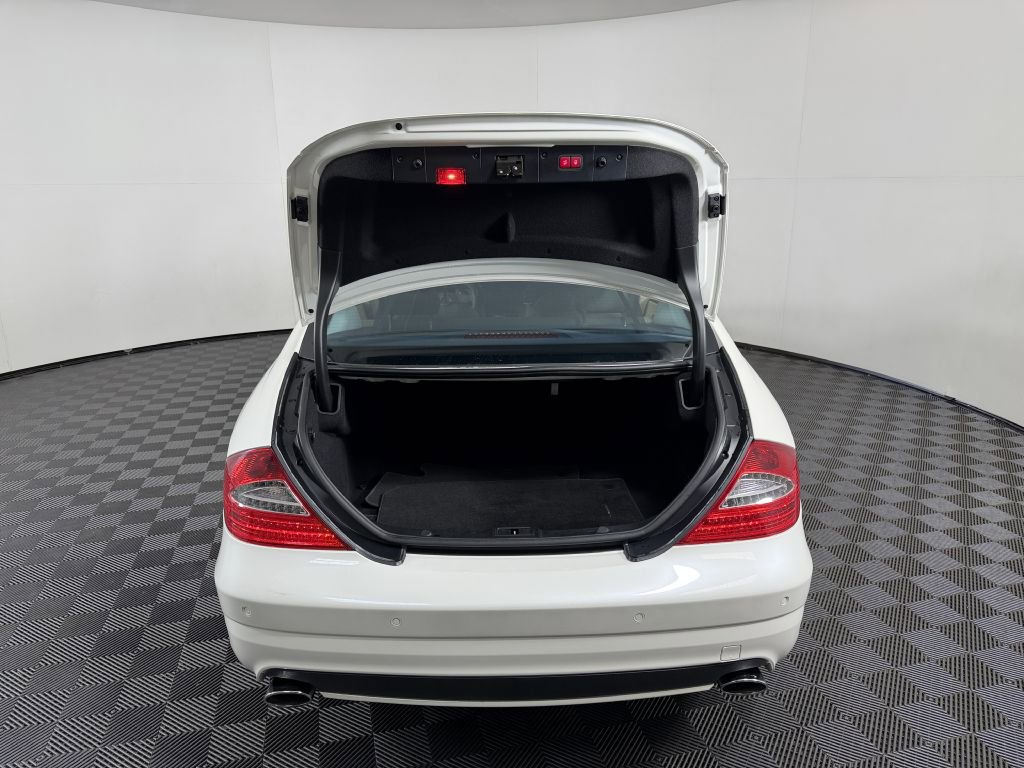 Used 2011 Mercedes-Benz CLS 550 image 9
