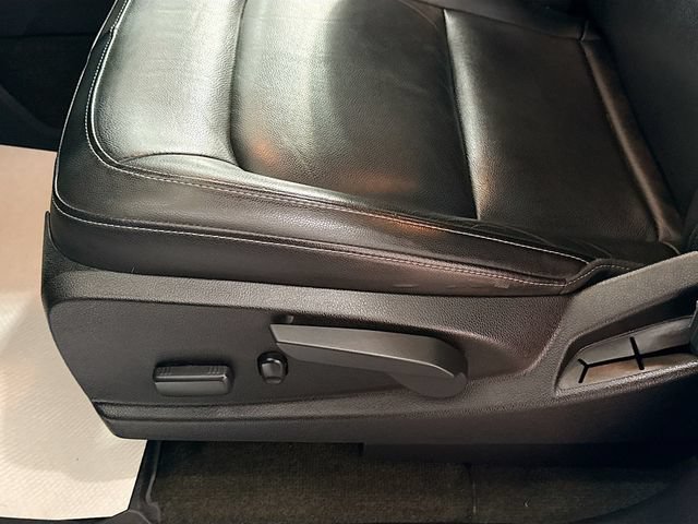 Used 2015 GMC Canyon SLT w/ Driver Alert Package AWD/4WD image 19
