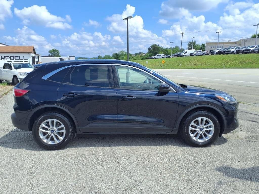 Used 2021 Ford Escape SE image 8