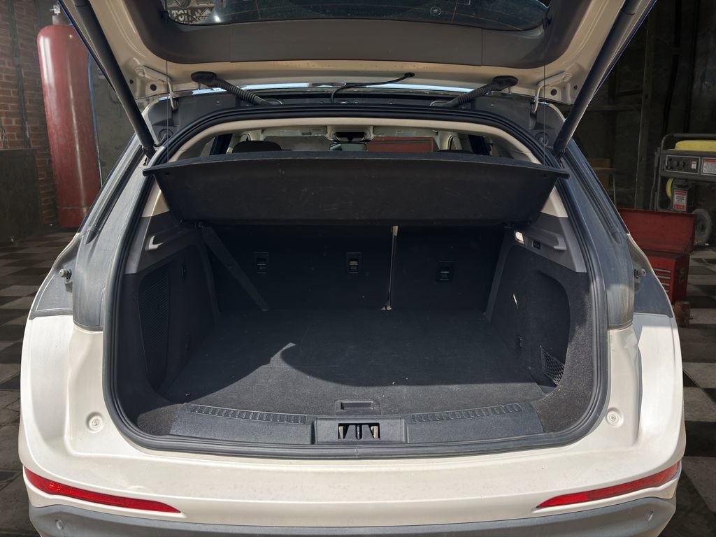 Used 2020 Lincoln Corsair FWD w/ Premium Package image 11