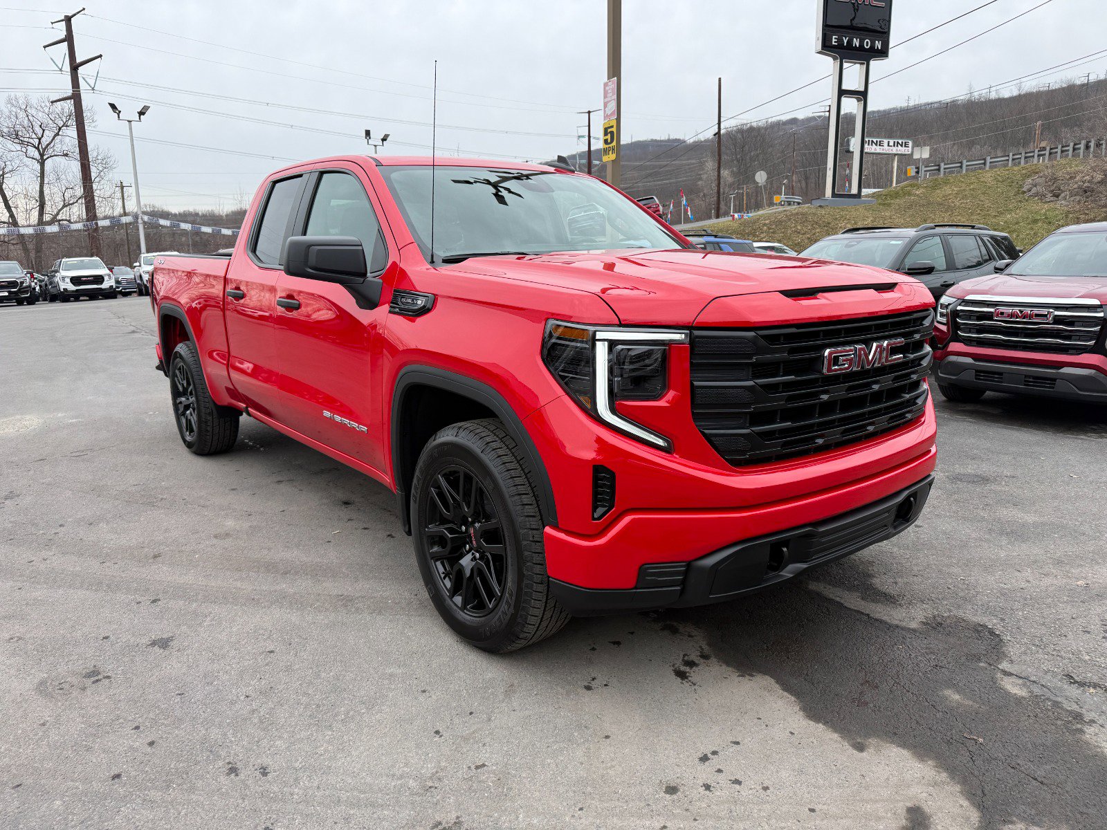New 2026 GMC Sierra 1500 Pro w/ Graphite Edition AWD/4WD image 7