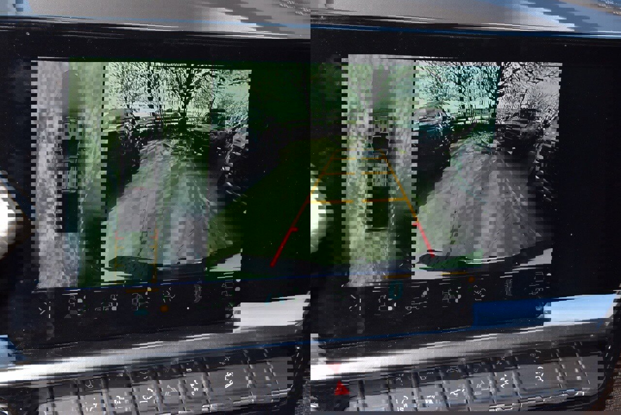 Used 2025 Chevrolet Silverado 2500 LT w/ Safety Package image 28