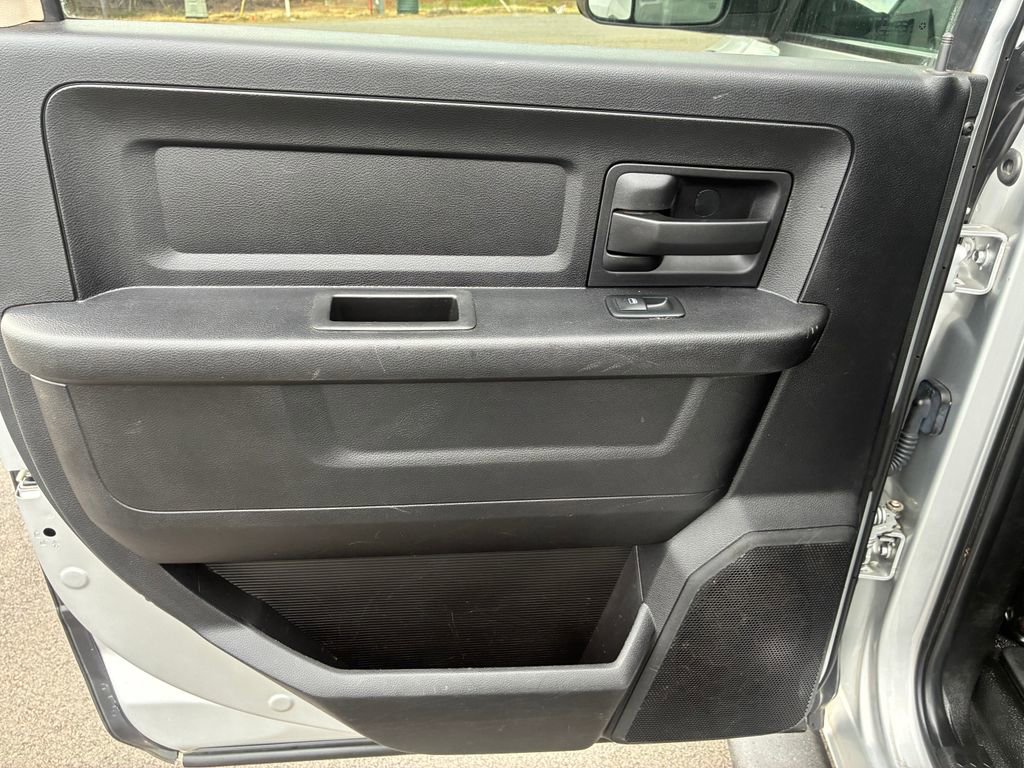 Used 2018 RAM 2500 Tradesman w/ Chrome Appearance Group AWD/4WD image 21