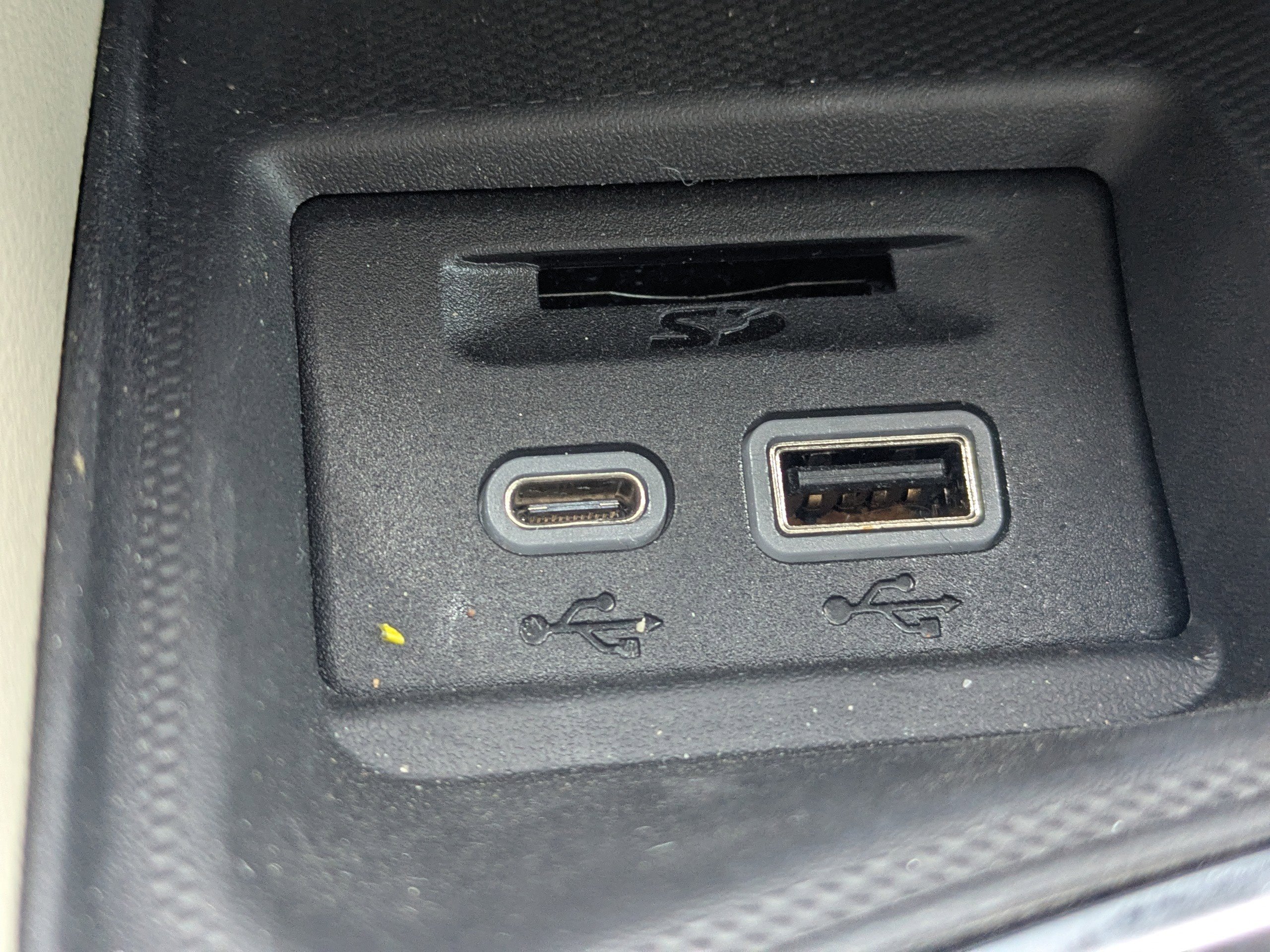 Used 2023 Buick Enclave Essence w/ Experience Buick Package image 26