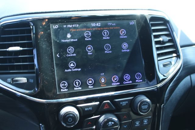 Used 2019 Jeep Grand Cherokee Altitude RWD image 27