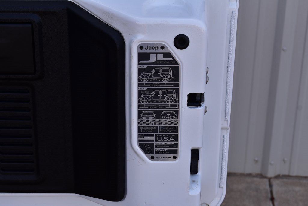 Used 2025 Jeep Wrangler Unlimited Rubicon image 34