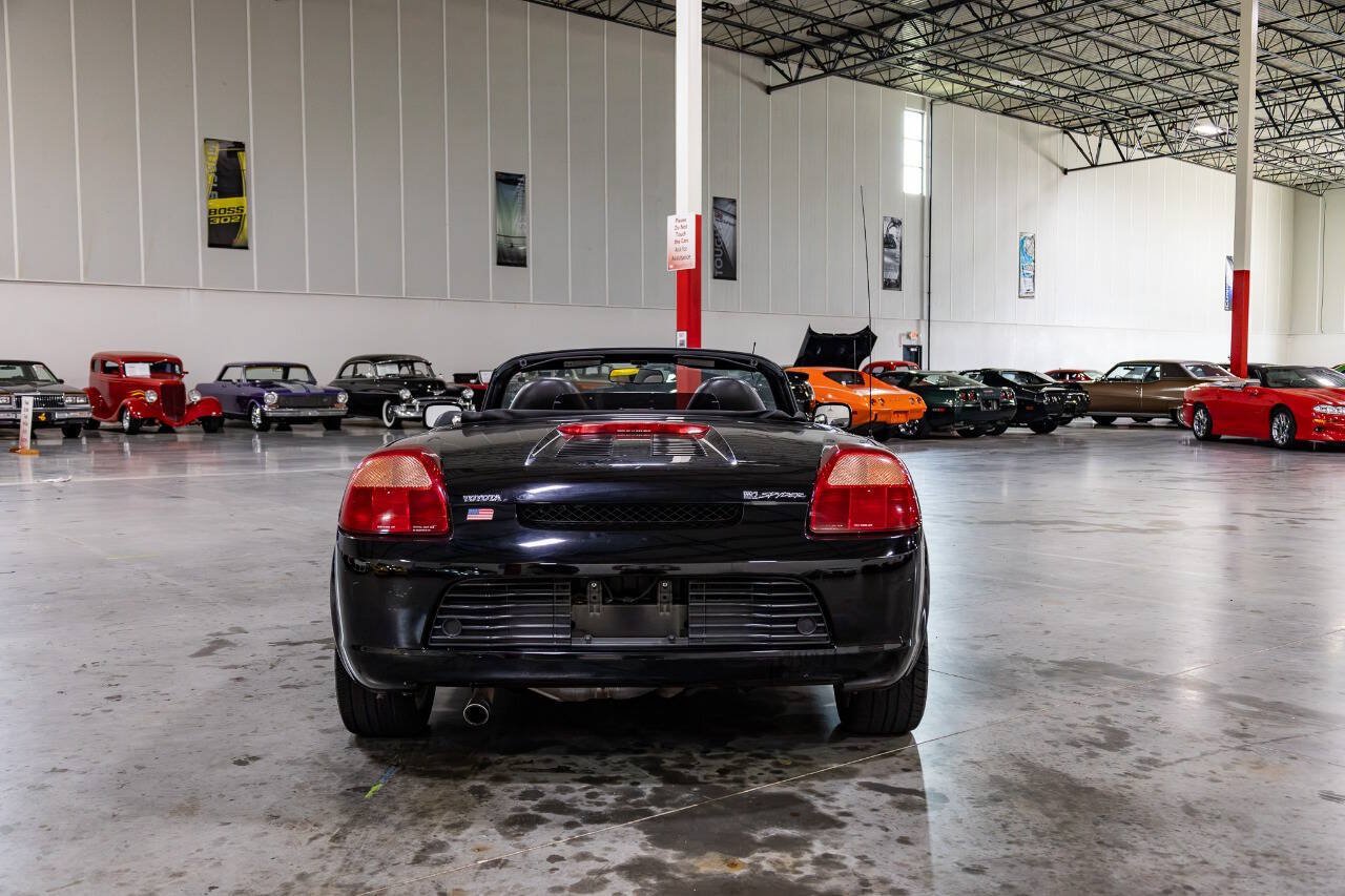 Used 2000 Toyota MR2 RWD image 5