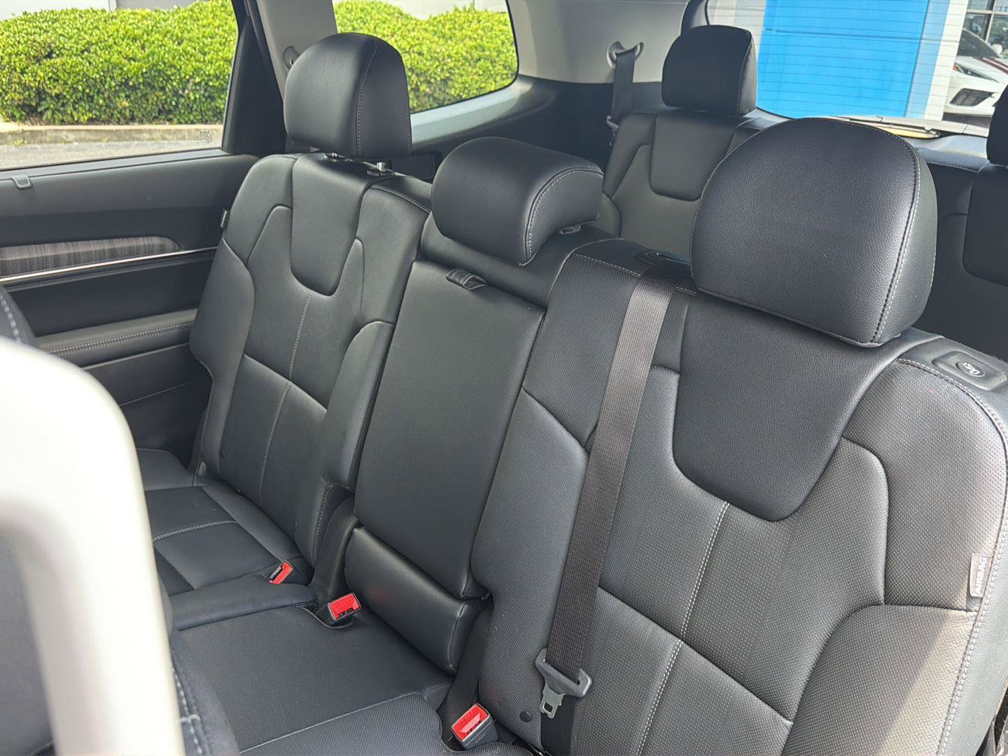 Used 2025 Kia Telluride EX FWD image 33