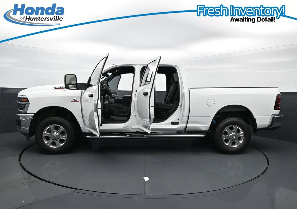 Used 2025 RAM 2500 Big Horn AWD/4WD image 44