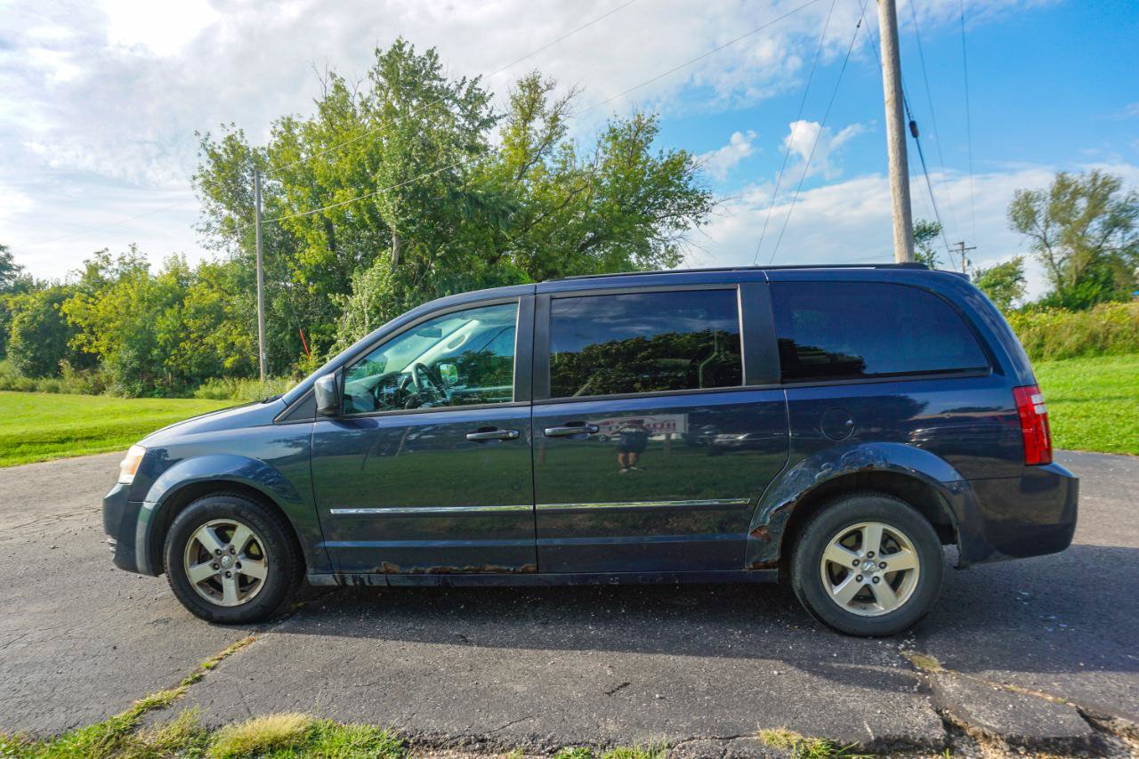 Used 2008 Dodge Grand Caravan SXT FWD image 6