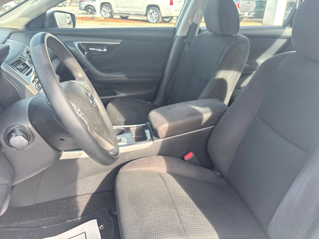 Used 2014 Nissan Altima 2.5 S FWD image 11