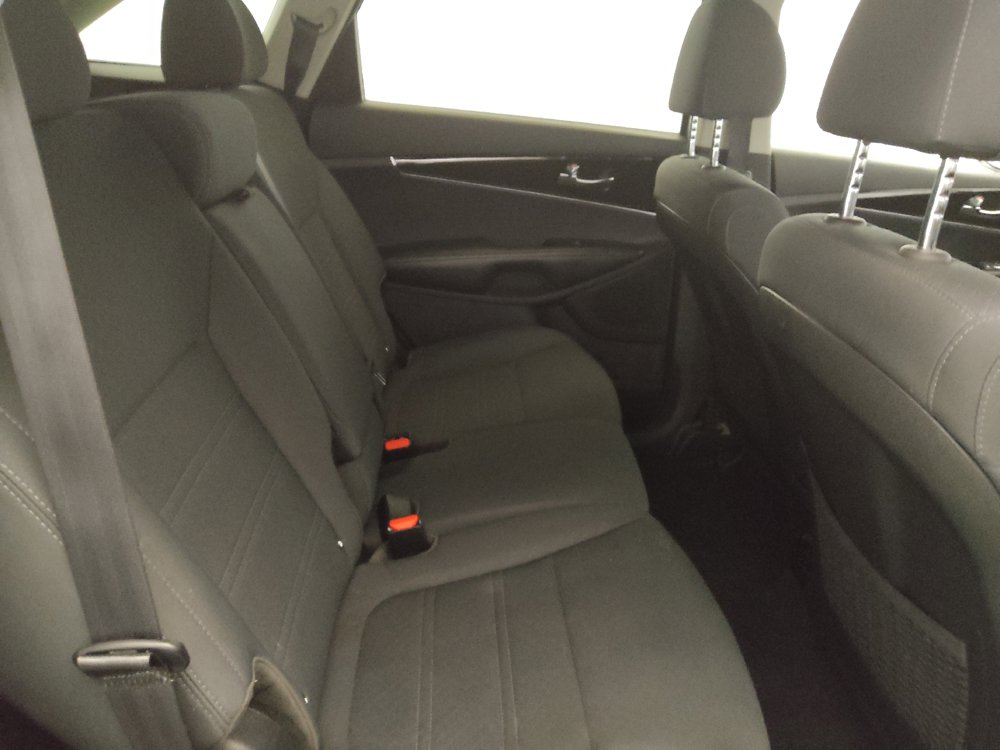 Used 2020 Kia Sorento S AWD/4WD image 19