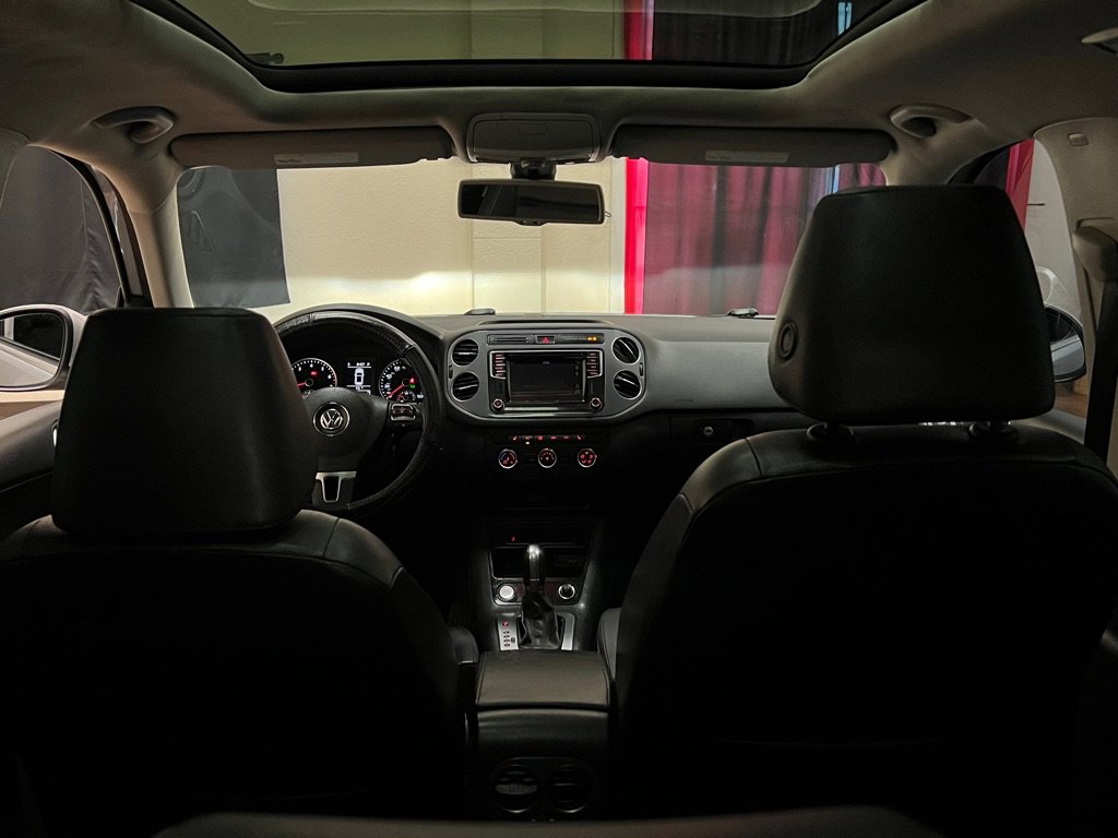 Used 2016 Volkswagen Tiguan SE image 16