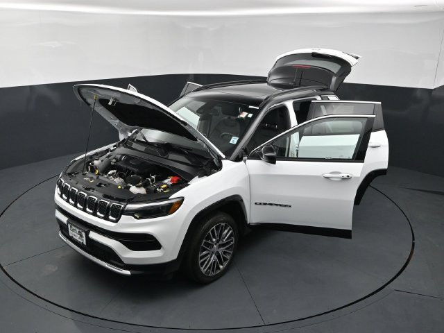 Used 2024 Jeep Compass Limited w/ Elite Group AWD/4WD image 26