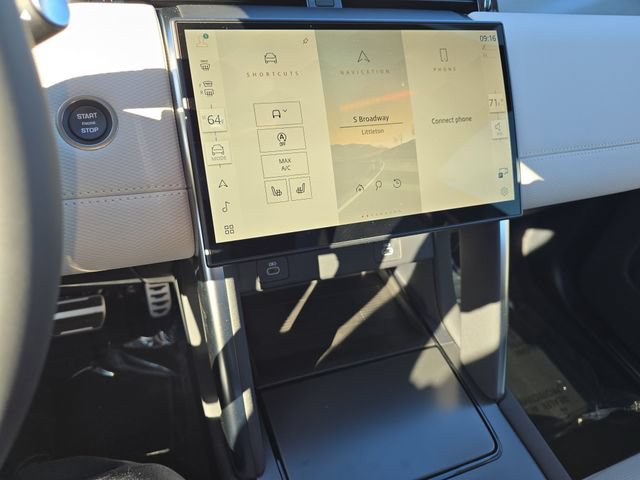 New 2026 Land Rover Discovery Sport Landmark AWD/4WD image 15