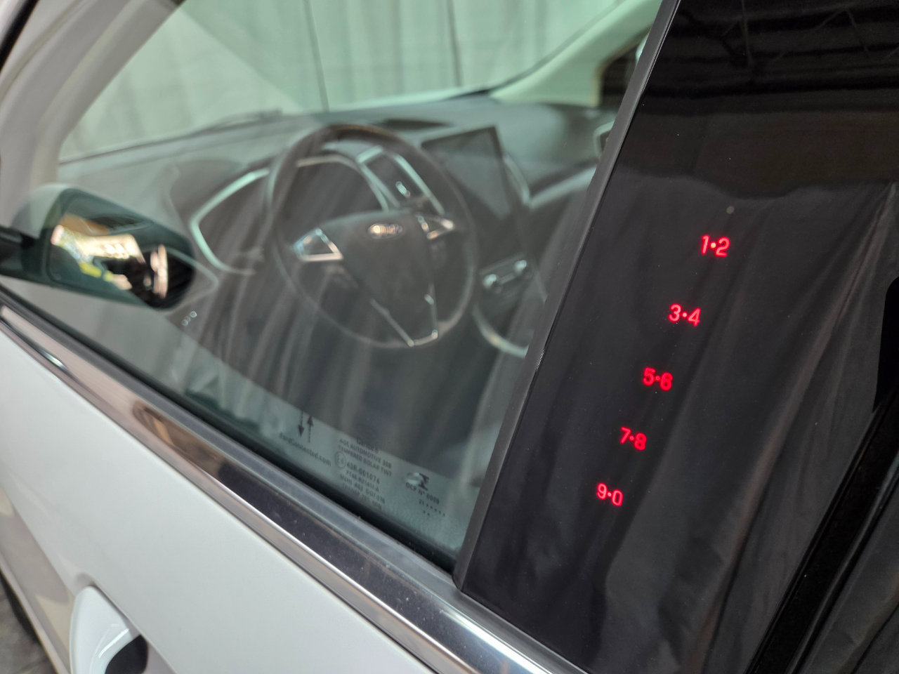 Used 2021 Ford Edge SEL image 28