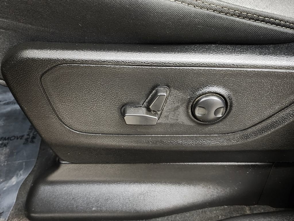 Certified 2022 RAM 1500 Big Horn image 13