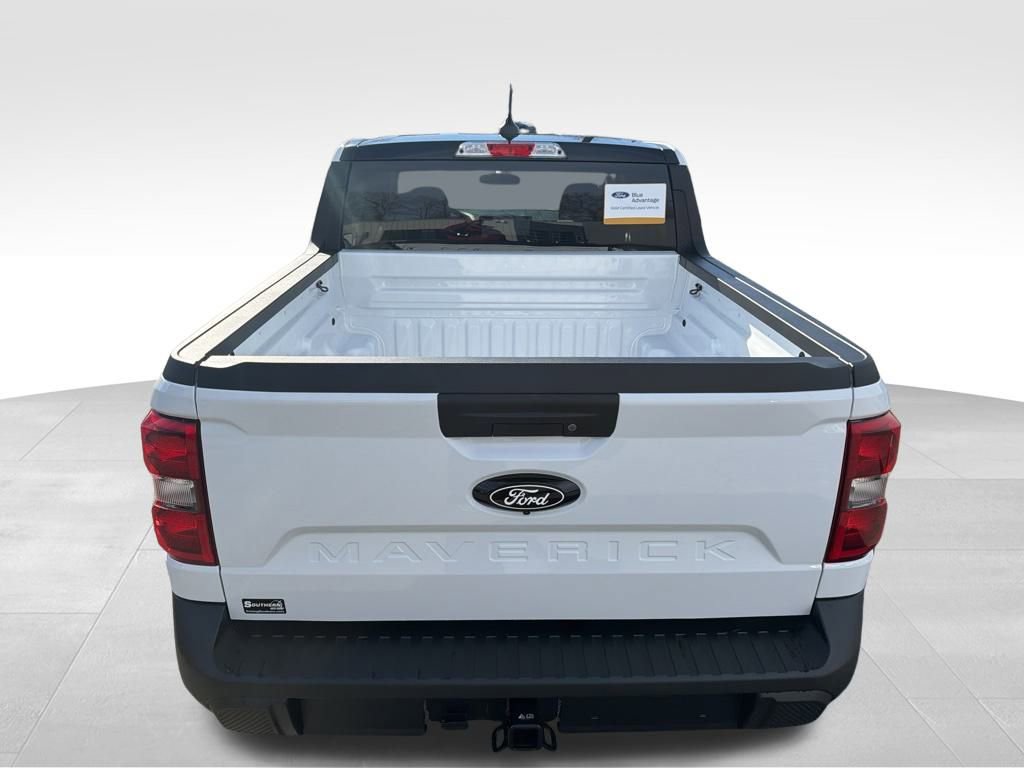 Certified 2025 Ford Maverick XLT w/ XLT Luxury Package image 4