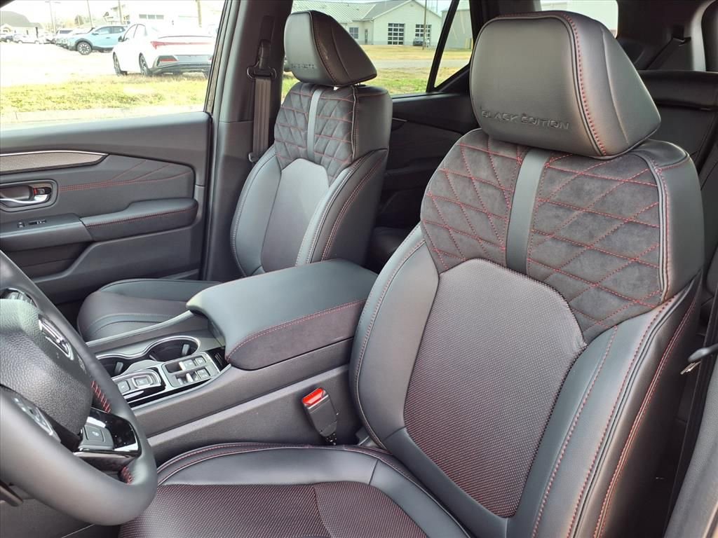 New 2026 Honda Pilot Black Edition image 13