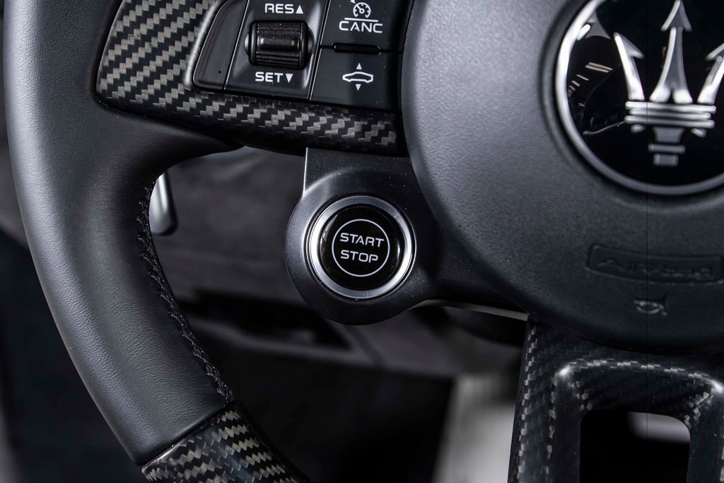 Used 2022 Maserati MC20 Coupe image 38