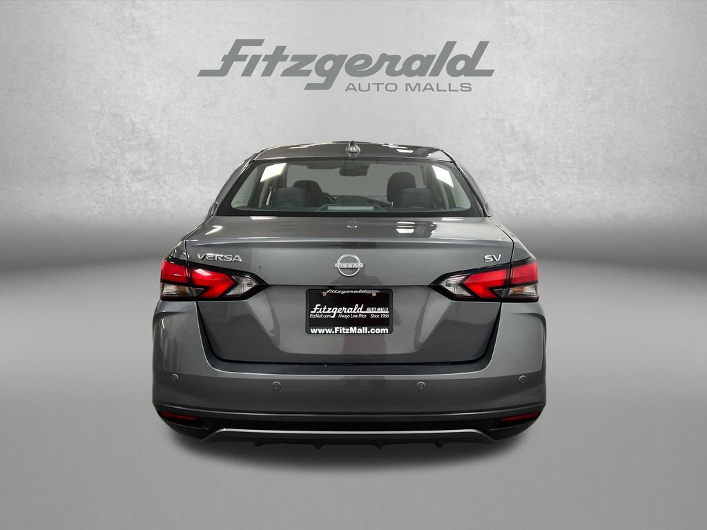 Used 2024 Nissan Versa SV FWD image 5