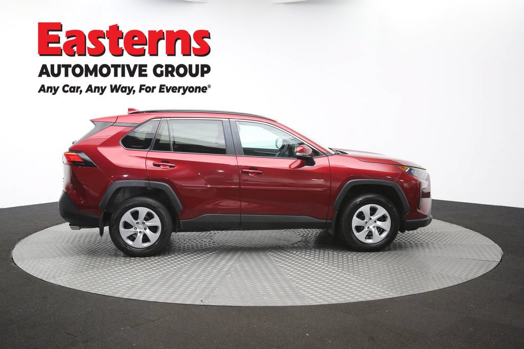 Used 2021 Toyota RAV4 LE AWD/4WD image 46