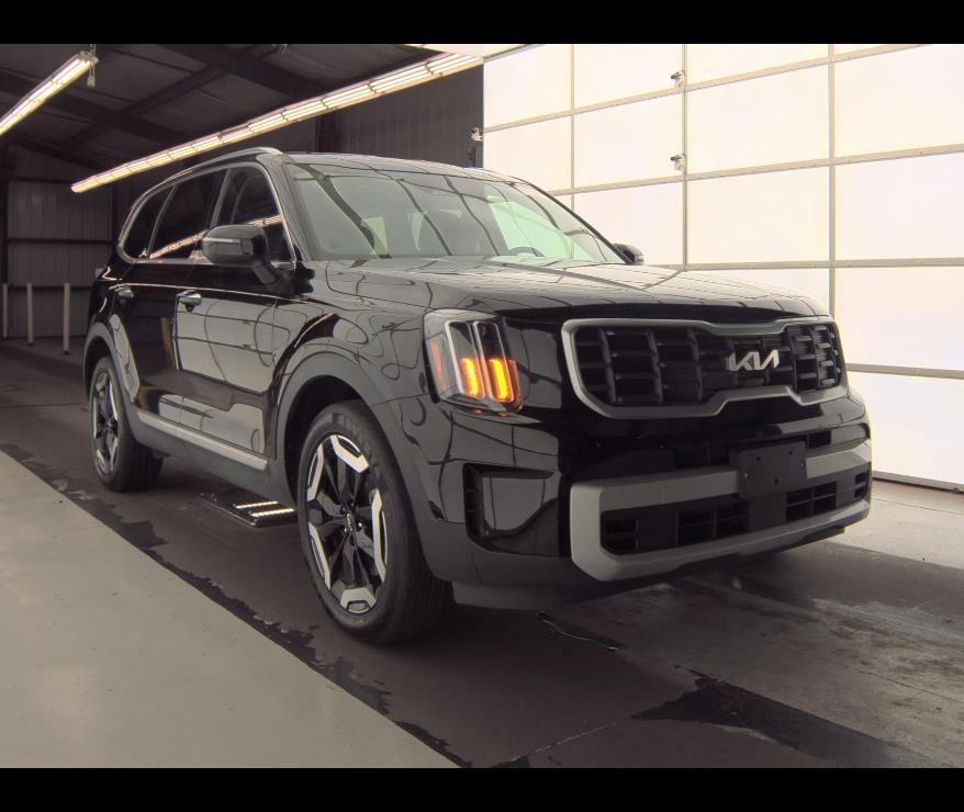 Used 2025 Kia Telluride S image 1