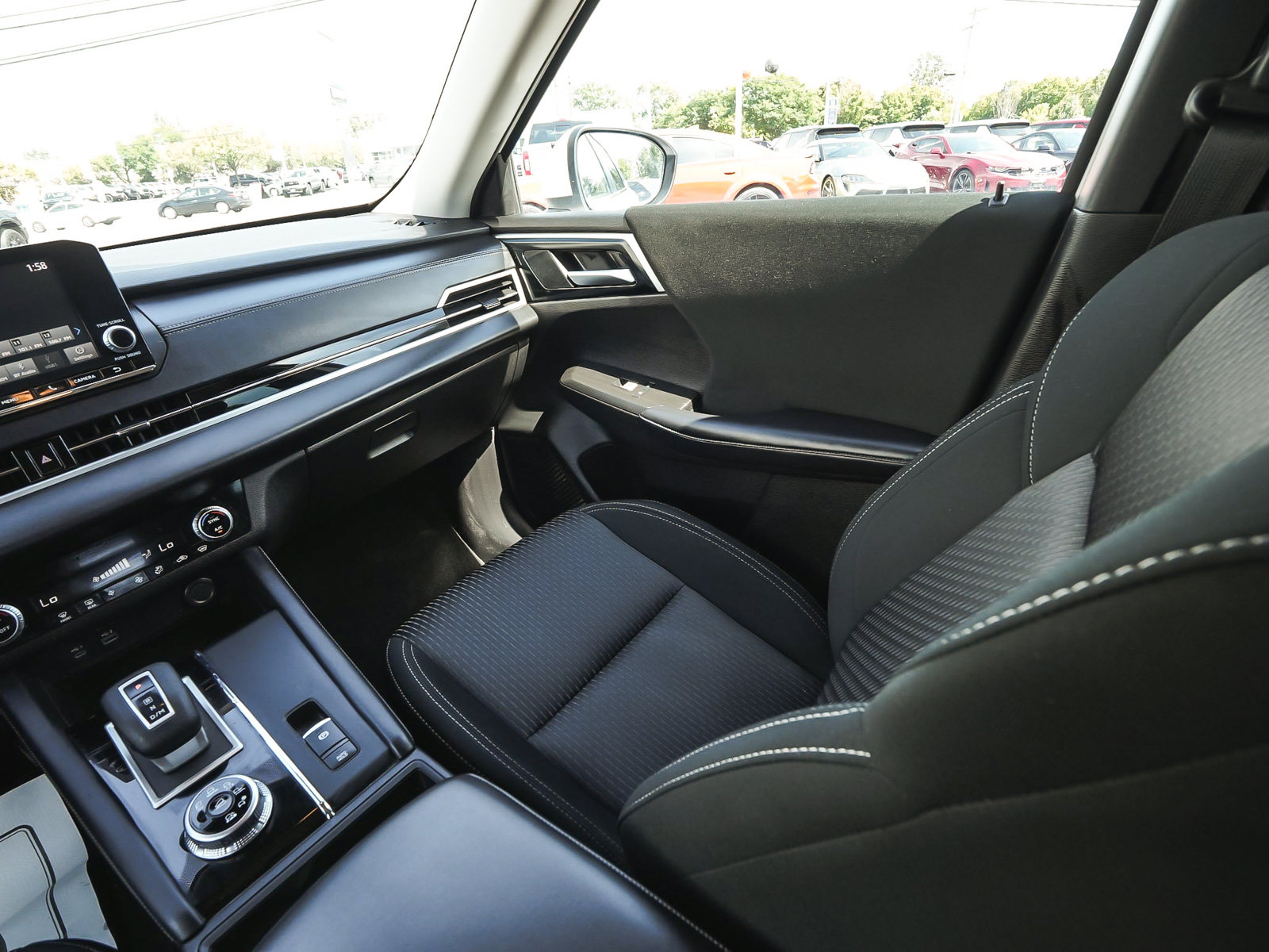 Used 2023 Mitsubishi Outlander ES AWD/4WD image 48