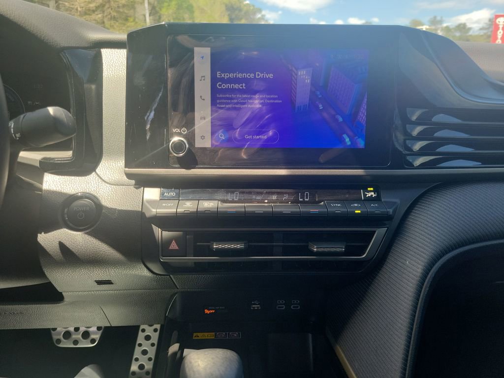 Certified 2025 Toyota Camry SE w/ Convenience Package FWD image 21