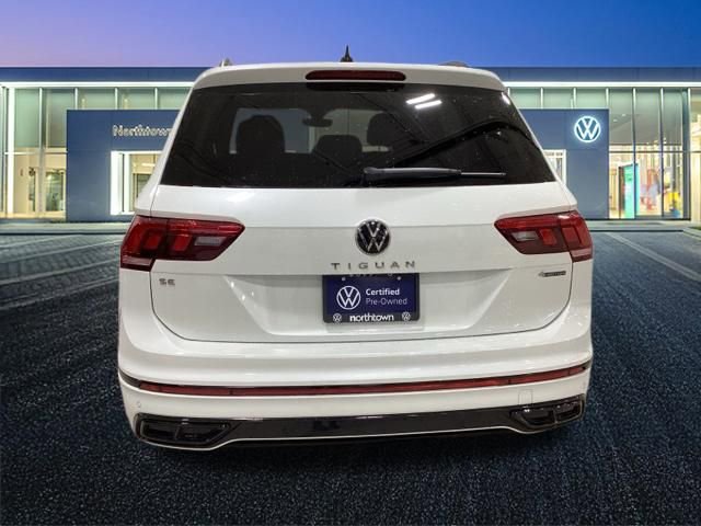 Certified 2023 Volkswagen Tiguan SE R-Line image 5