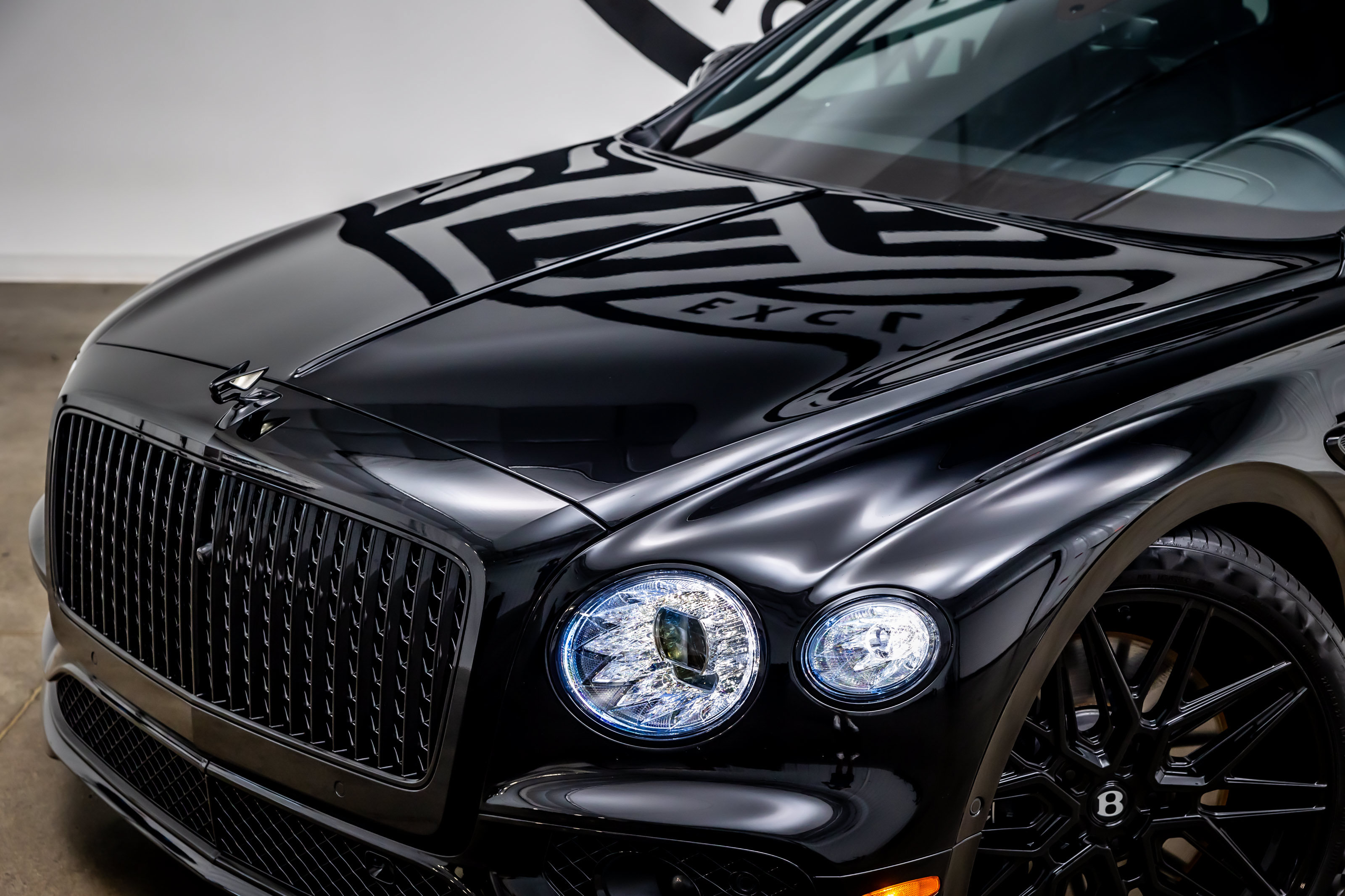 Used 2022 Bentley Flying Spur V8 AWD/4WD image 23