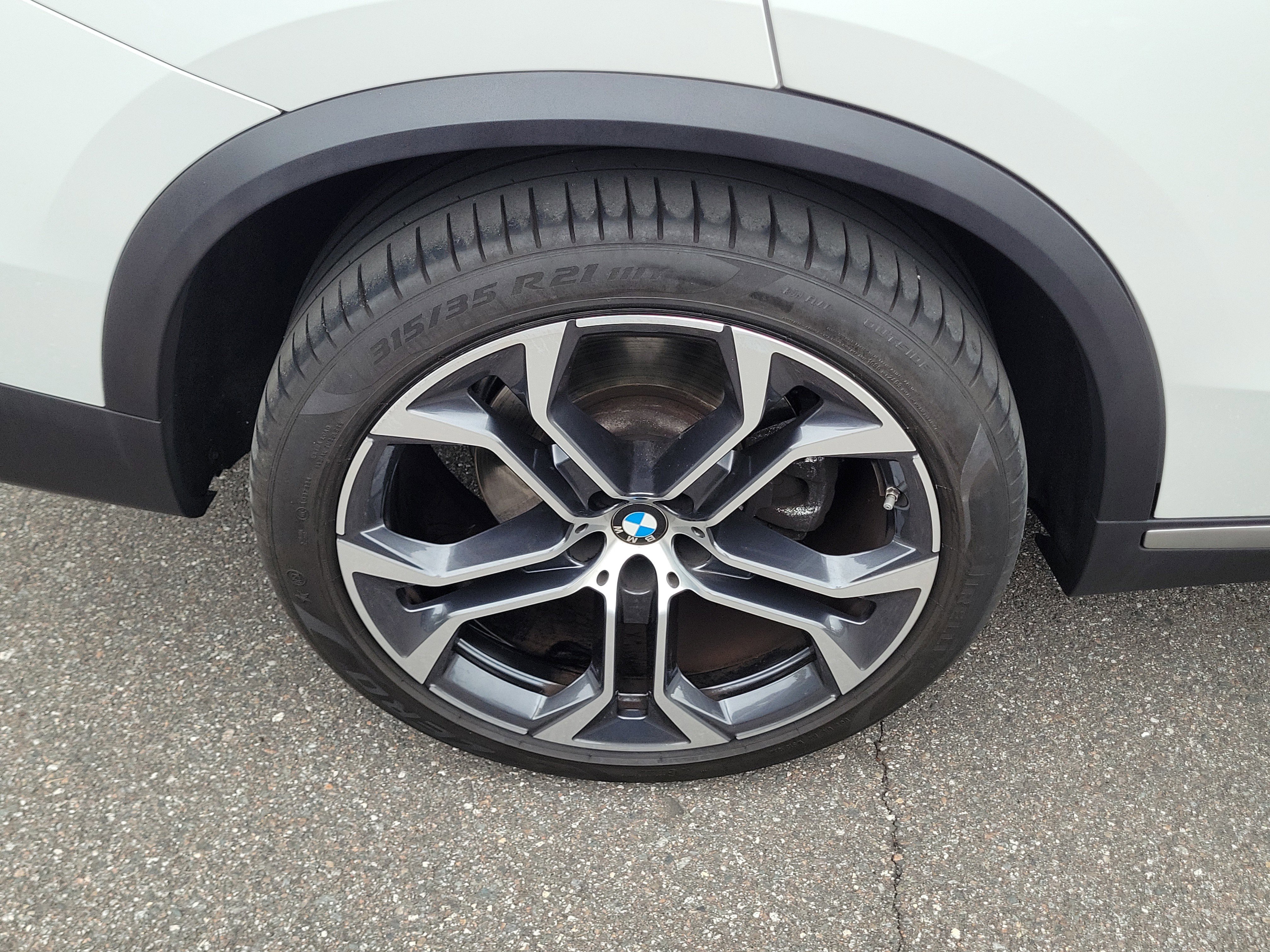 Used 2022 BMW X5 xDrive40i w/ Premium Package AWD/4WD image 40