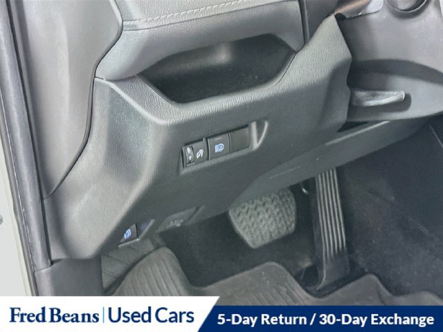 Used 2022 Toyota RAV4 XLE AWD/4WD image 15