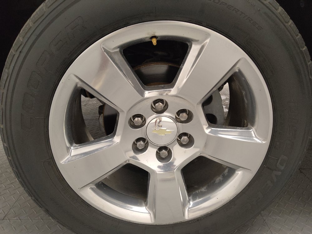 Used 2017 Chevrolet Suburban Premier RWD image 31