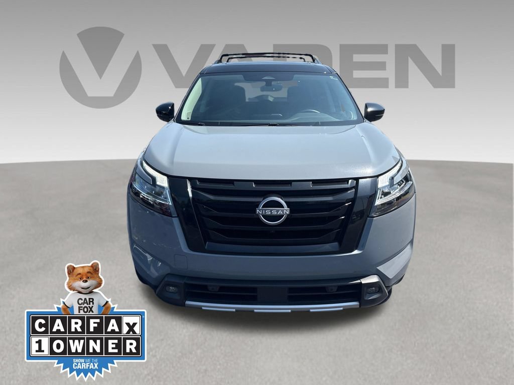 Used 2023 Nissan Pathfinder SL w/ SL Premium Package AWD/4WD image 2