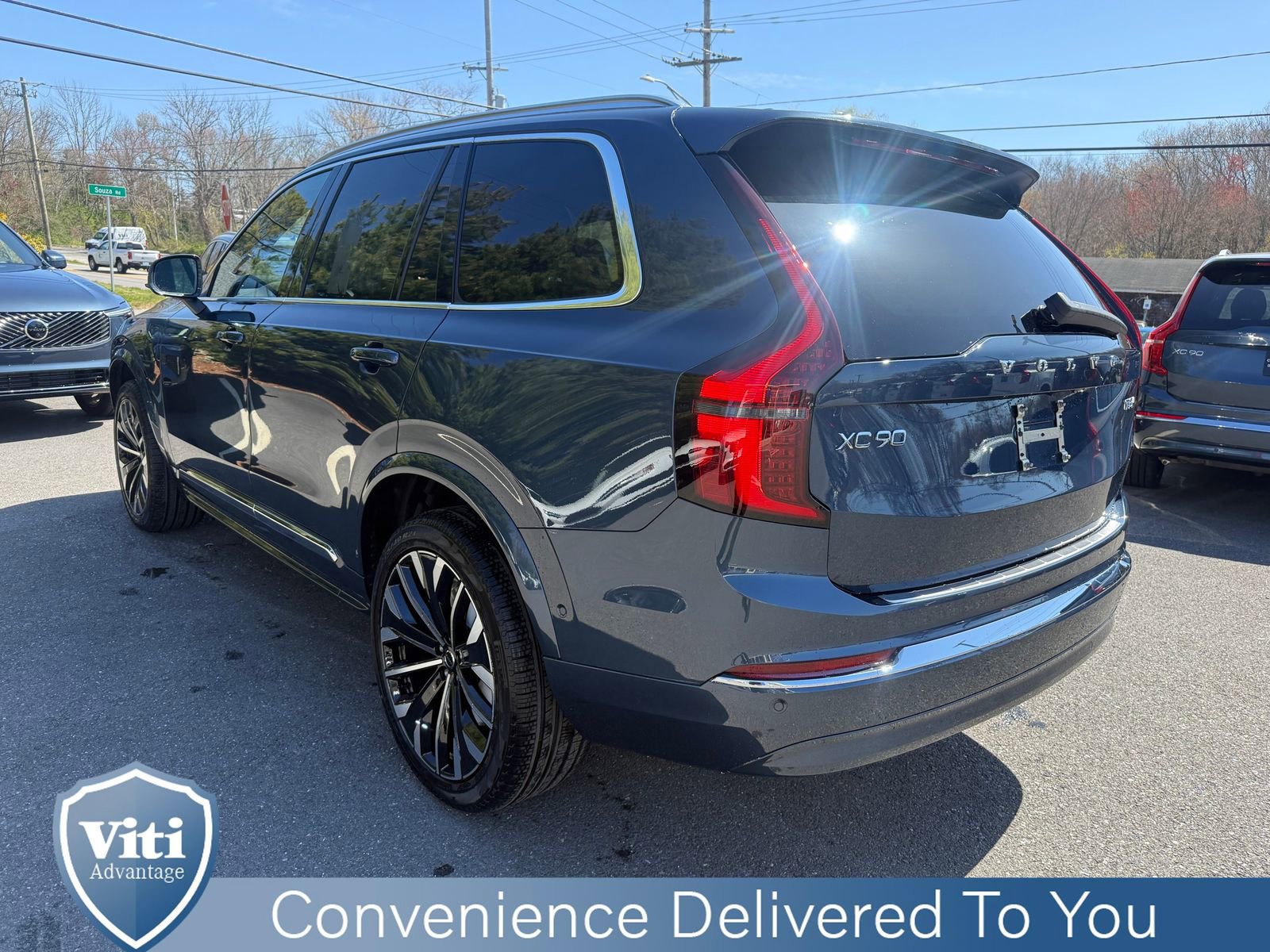 New 2026 Volvo XC90 T8 Plus w/ Protection Package Premier AWD/4WD image 6