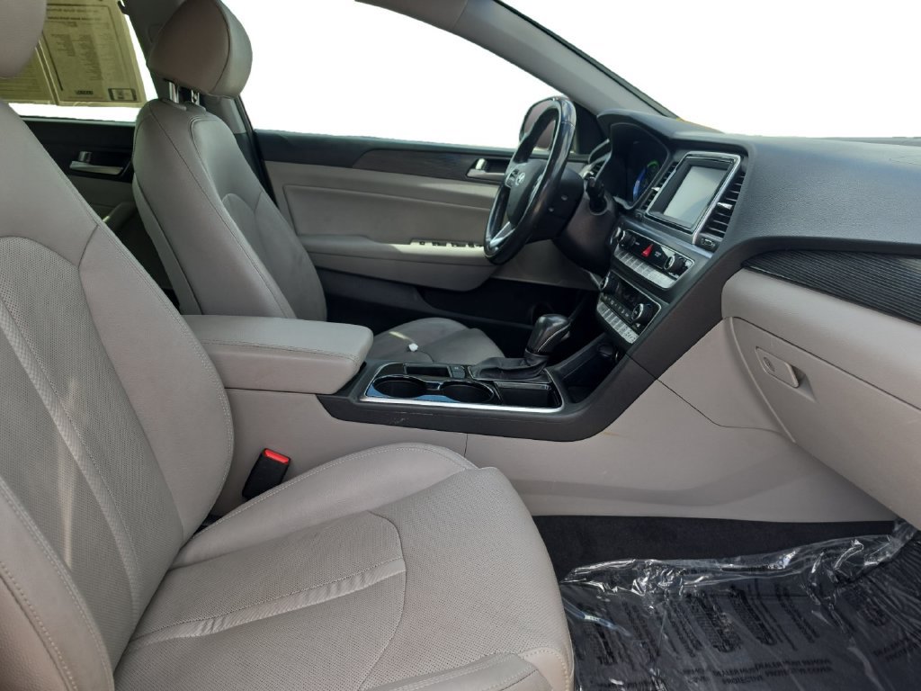 Used 2018 Hyundai Sonata Limited FWD image 16
