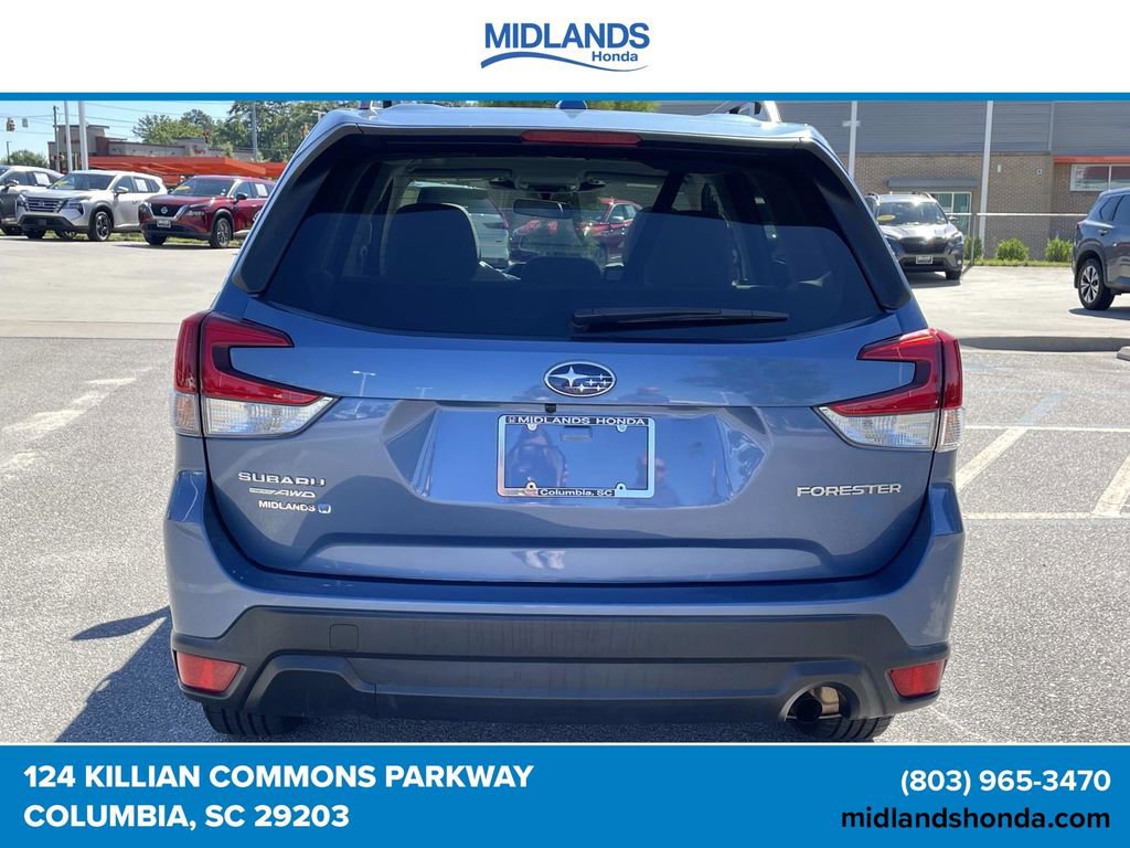 Used 2022 Subaru Forester Premium AWD/4WD image 5