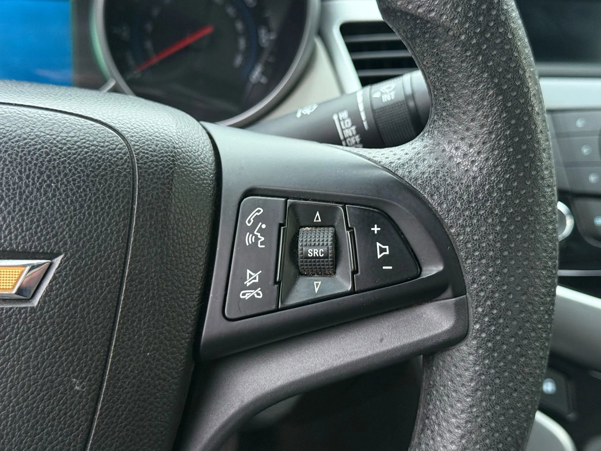 Used 2013 Chevrolet Cruze LS image 35