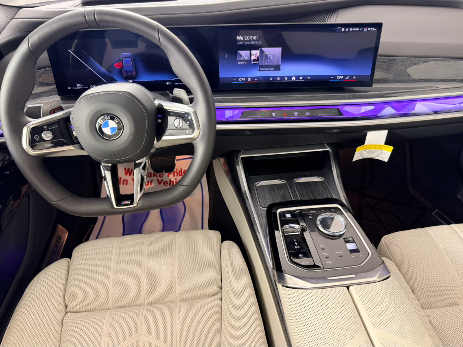 Used 2025 BMW 760i xDrive AWD/4WD image 12