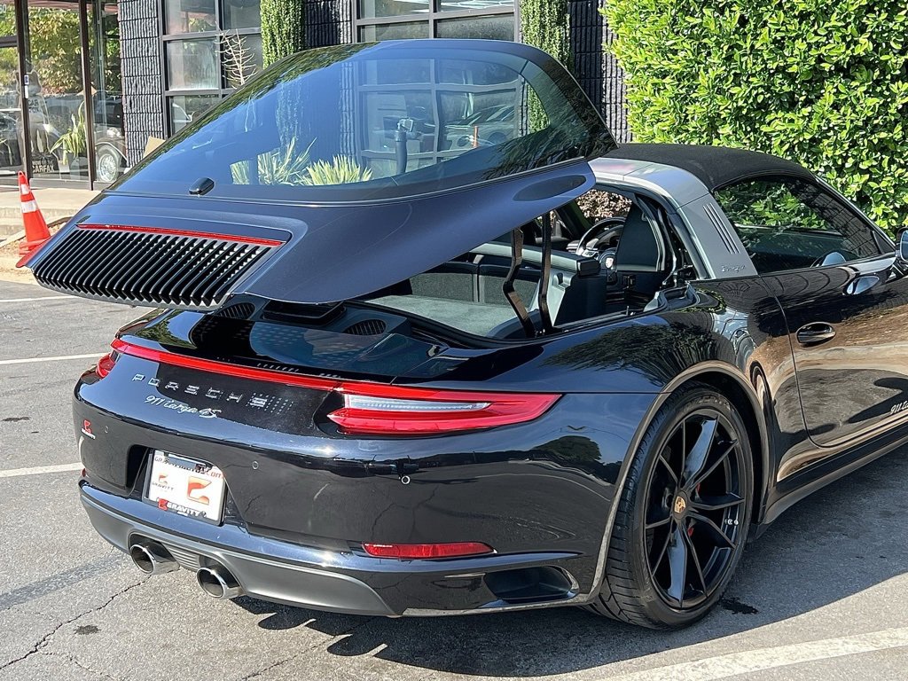 Used 2017 Porsche 911 Targa 4S image 18