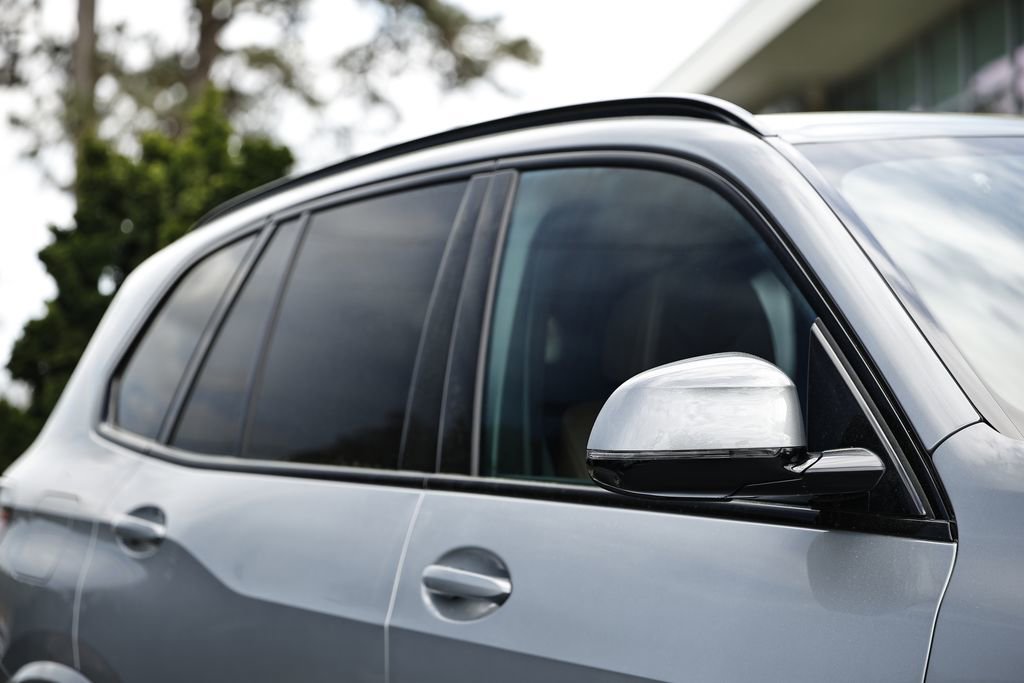 New 2026 BMW X5 xDrive40i w/ M Sport Package image 3