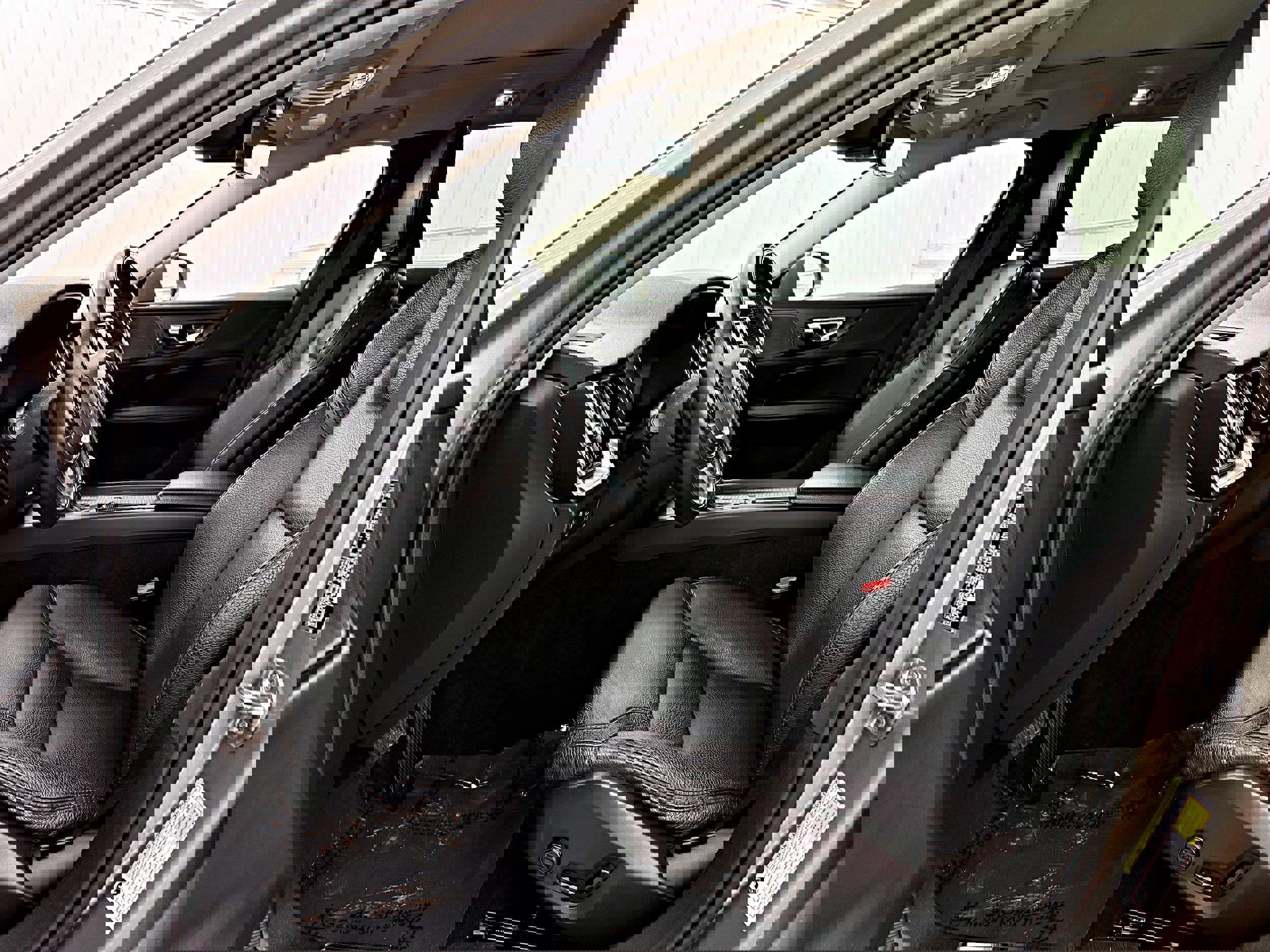 Used 2020 Volvo V60 T5 Cross Country image 5