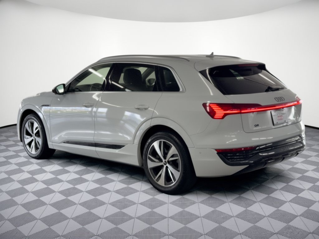 Certified 2024 Audi Q8 e-tron Premium Plus w/ Premium Plus Package AWD/4WD image 3