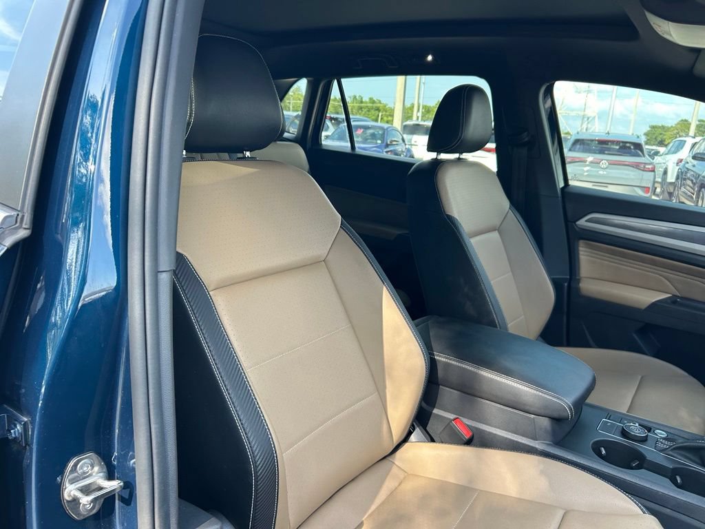 Certified 2021 Volkswagen Atlas Cross Sport SE AWD/4WD image 36
