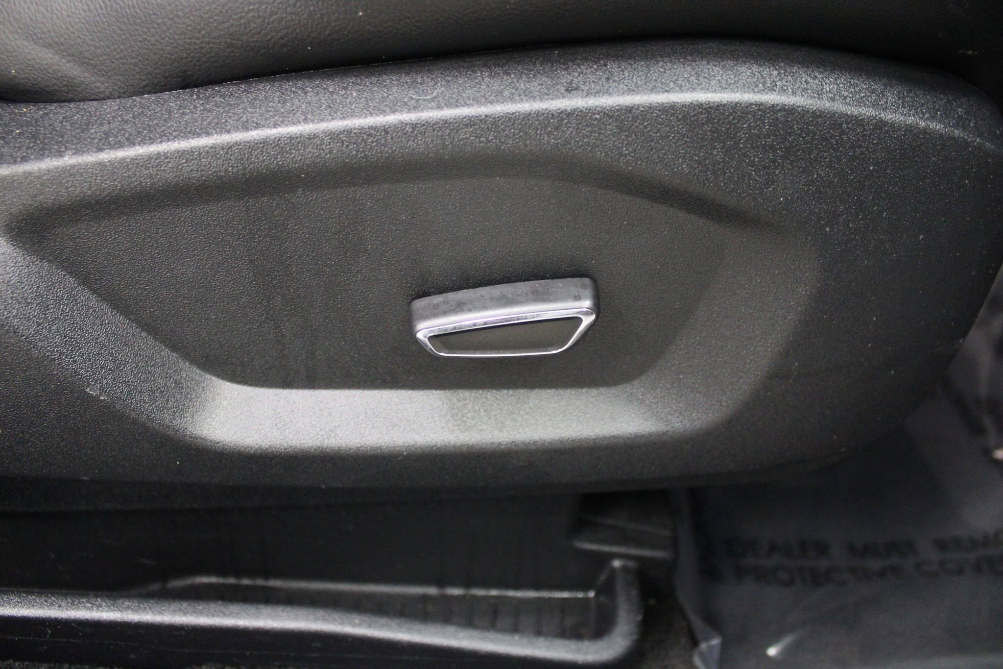 Used 2018 Ford Edge SEL w/ Equipment Group 201A image 25