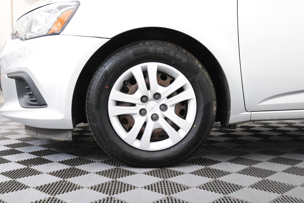 Used 2020 Chevrolet Sonic LT FWD image 4
