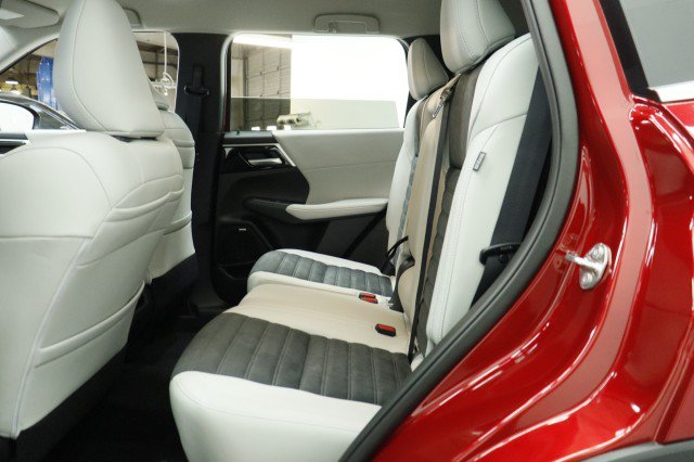 New 2026 Mitsubishi Outlander SE FWD image 22